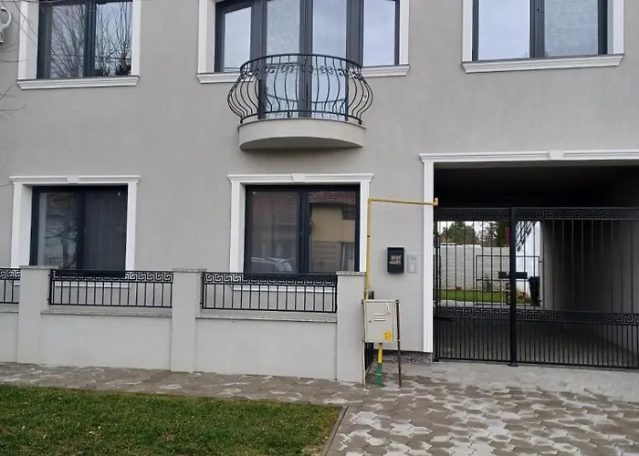 D&M Apartments 1